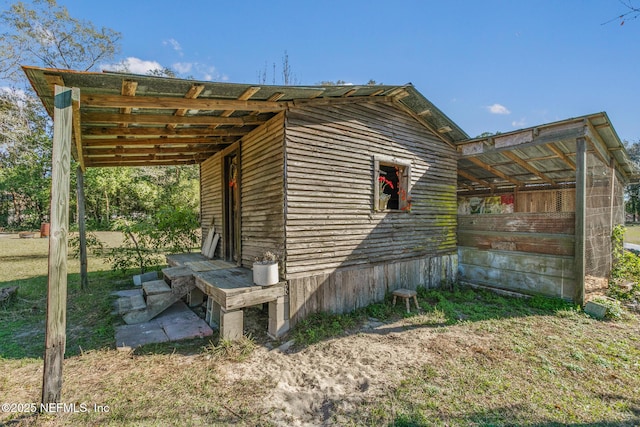 view of property exterior