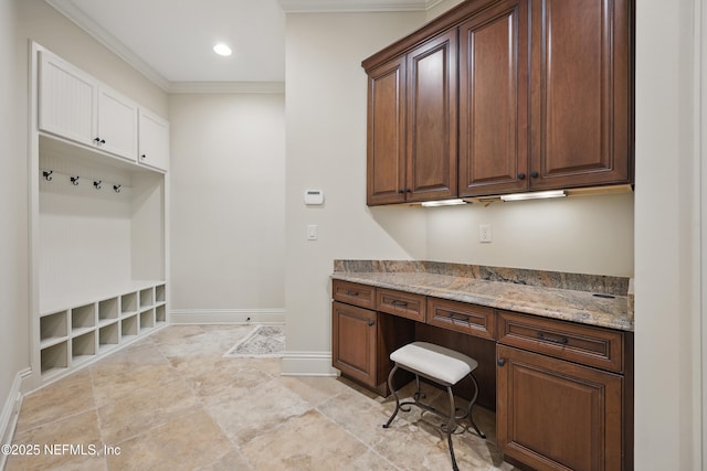 washroom featuring recessed lighting, baseboards, and ornamental molding