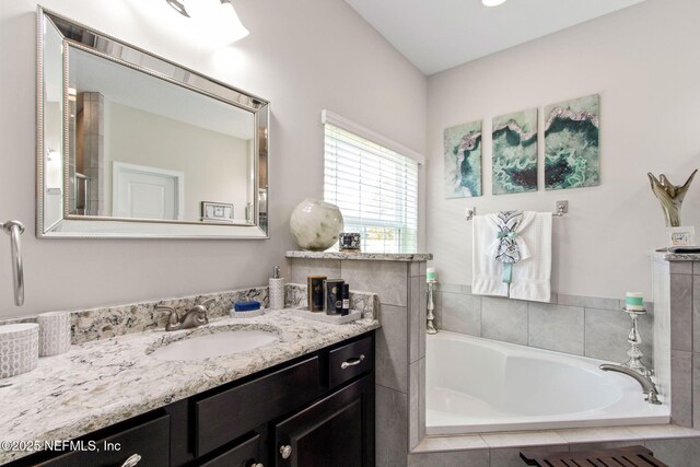 986 Prairie Dunes Ct, Orange Park, FL 32065 - full bath featuring a bath and vanity