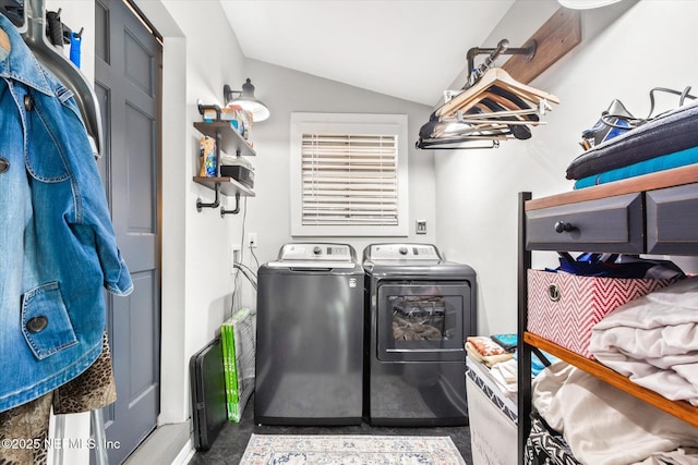 laundry room featuring laundry area and independent washer and dryer