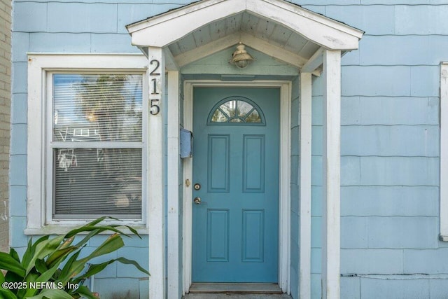 view of property entrance