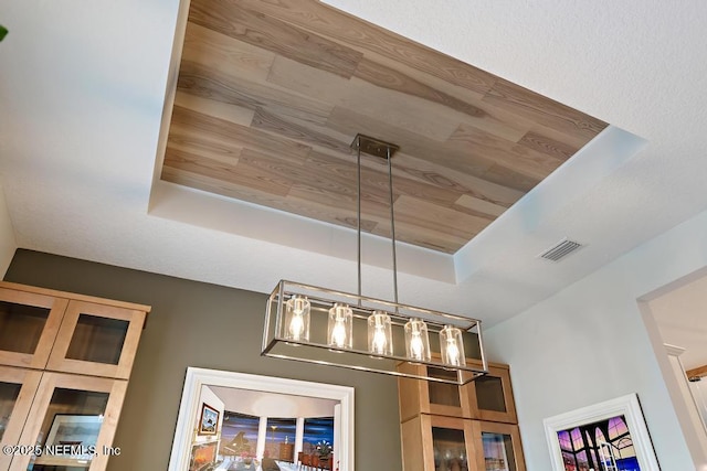 34072 Lavender Parke Dr, Fernandina Beach, FL 32034 - details featuring visible vents and a raised ceiling