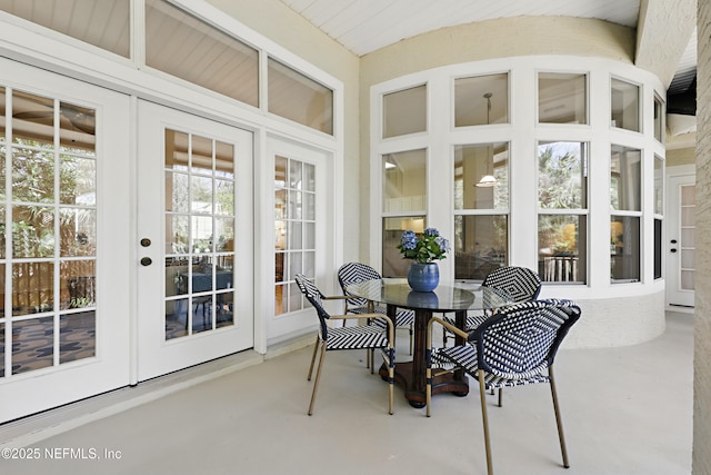 view of sunroom / solarium