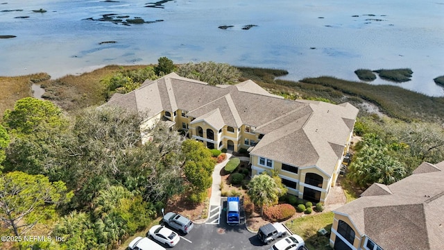 bird's eye view featuring a water view