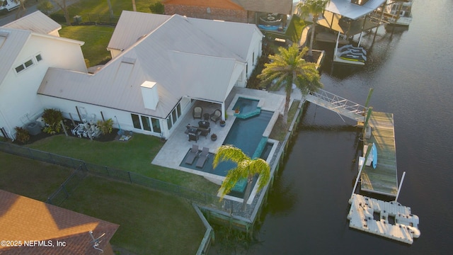 bird's eye view featuring a water view