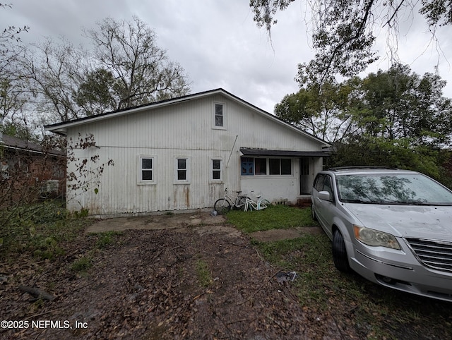 view of side of property