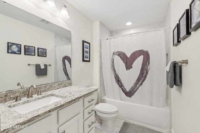 342 4th St N, Jacksonville Beach, FL 32250 - full bath featuring tile patterned flooring, toilet, vanity, visible vents, and shower / tub combo with curtain