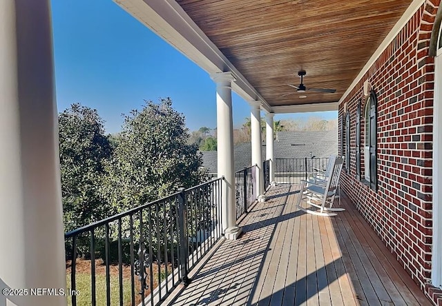 balcony with a ceiling fan