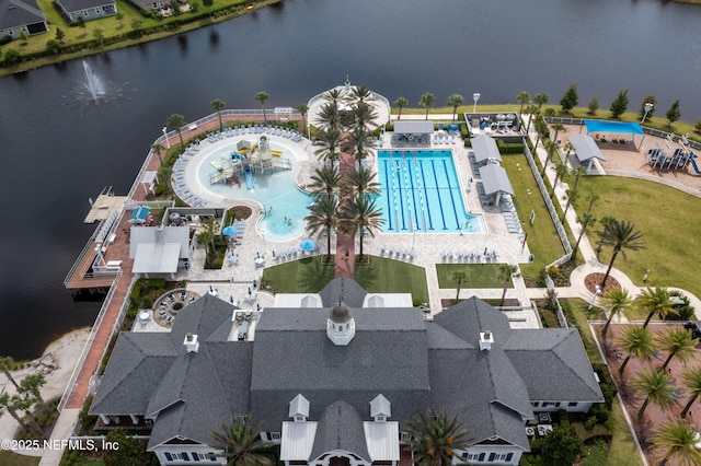 bird's eye view with a water view