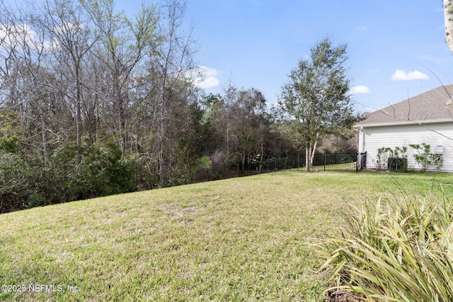 view of yard featuring fence