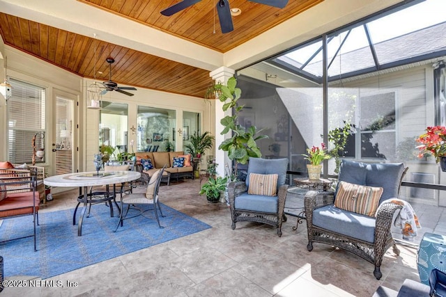 view of patio featuring outdoor lounge area and a ceiling fan