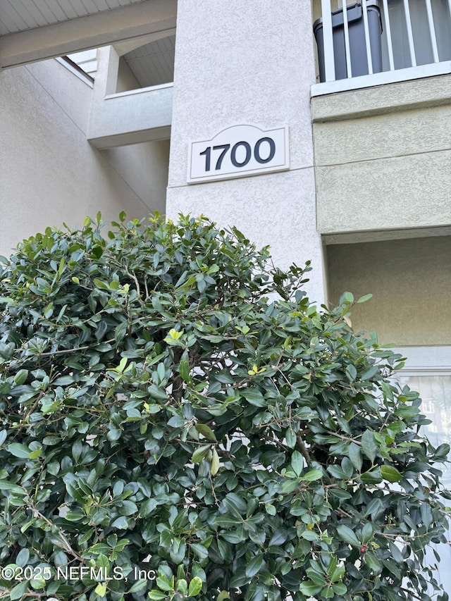 exterior details with stucco siding