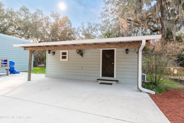 view of outbuilding