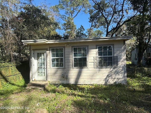 view of outbuilding featuring an outbuilding