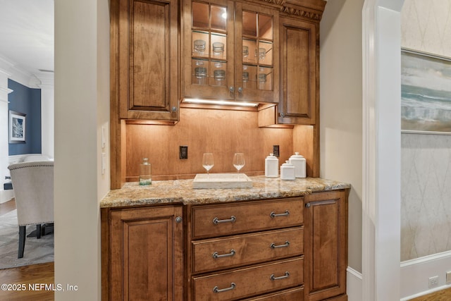 bar featuring ornamental molding