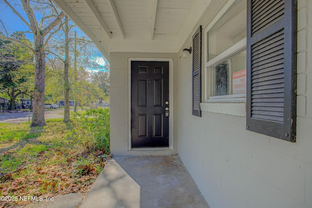 view of exterior entry