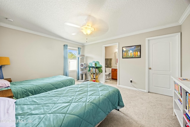 bedroom with ceiling fan, a textured ceiling, light colored carpet, baseboards, and ornamental molding