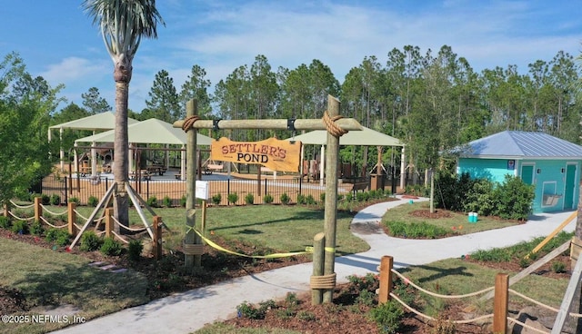 607 Caspia Ln, Ponte Vedra, FL 32081 - view of property's community featuring fence and a lawn