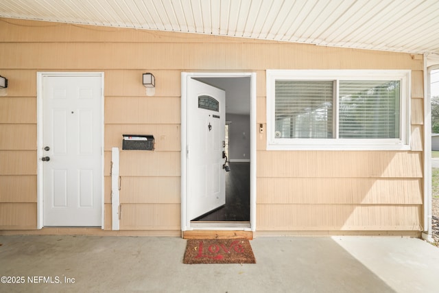 view of entrance to property