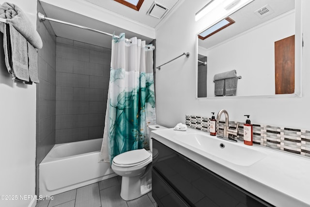 full bath with toilet, shower / tub combo, tasteful backsplash, and visible vents