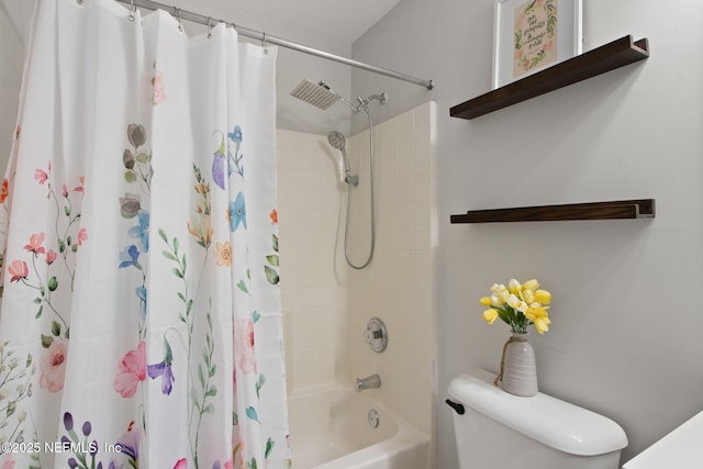 full bathroom featuring toilet and shower / tub combo with curtain