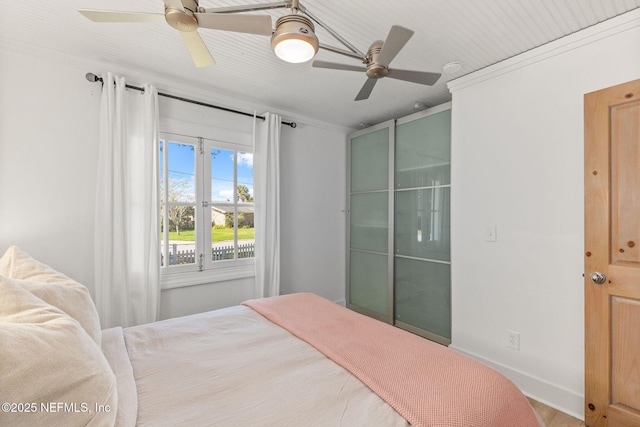 bedroom with a ceiling fan