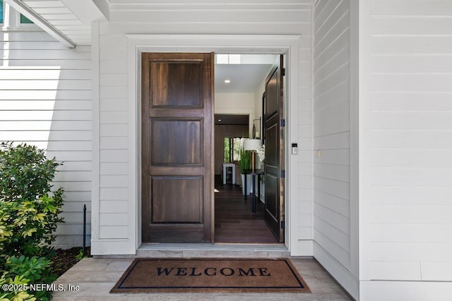 view of property entrance