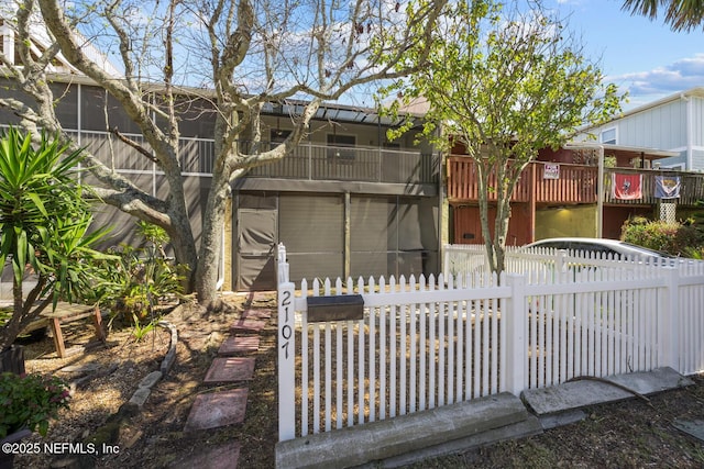 2107 2nd St S, Jacksonville Beach, FL 32250 - rear view of house featuring a fenced front yard