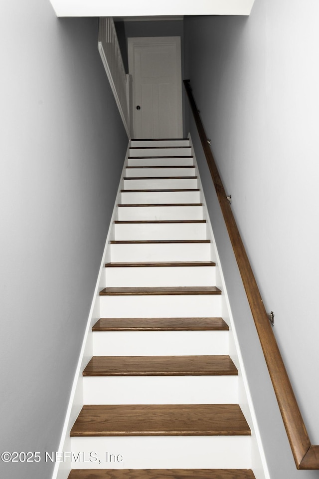 1308 1st St S, Jacksonville Beach, FL 32250 - view of staircase