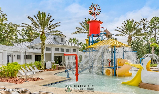 3925 Leatherwood Dr, Orange Park, FL 32065 - community playground featuring a pergola