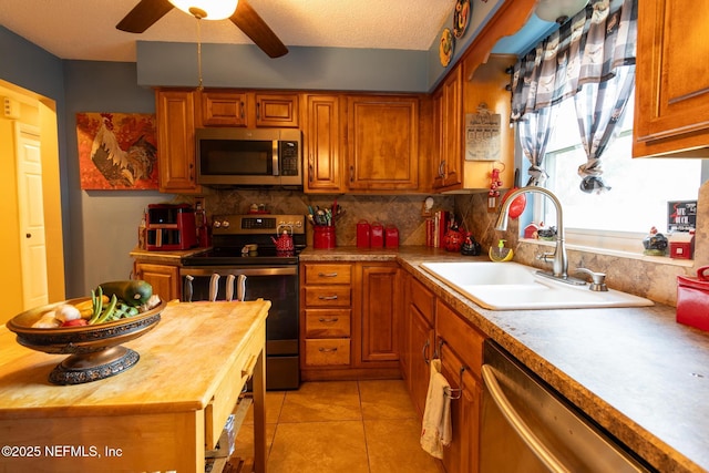 212 Mimosa Dr, Palatka, FL 32177 - photo 2