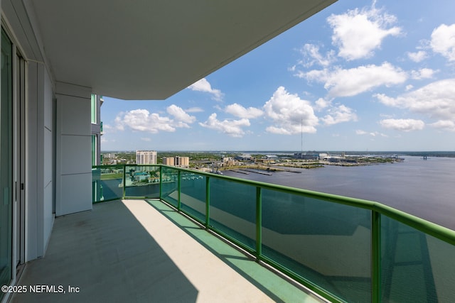1431 Riverplace Blvd Unit 2606, Jacksonville, FL 32207 - balcony featuring a water view
