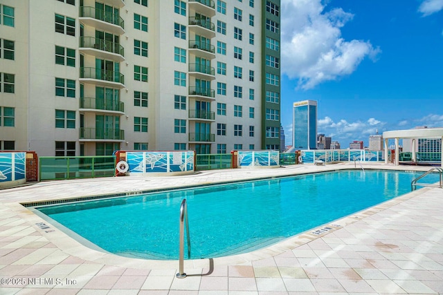 1431 Riverplace Blvd Unit 2606, Jacksonville, FL 32207 - view of pool with a city view