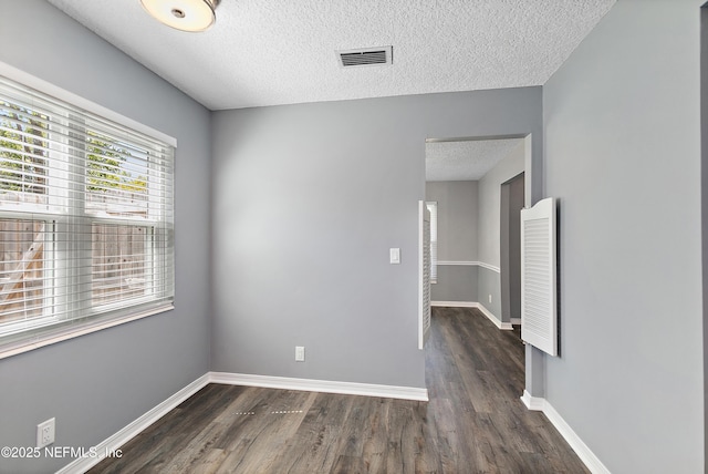 4645 Tara Woods Dr E, Jacksonville, FL 32210 - photo 14