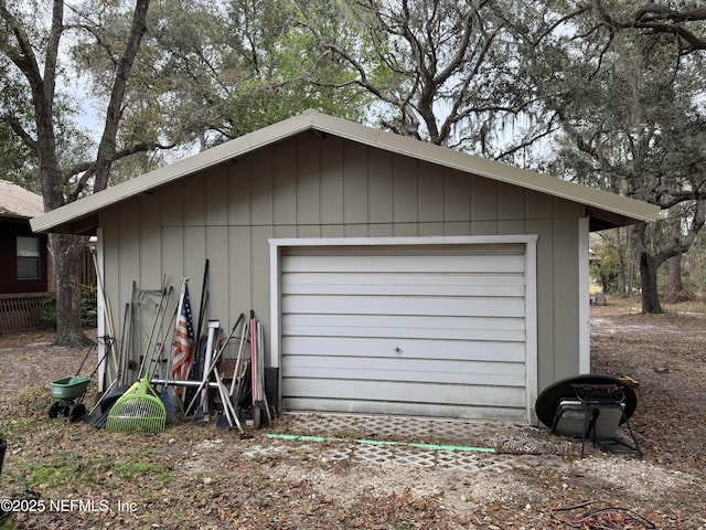 view of detached garage