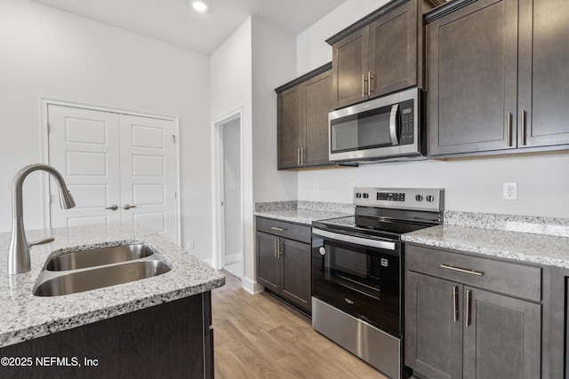 3383 Meadow Ridge Pl, Green Cove Springs, FL 32043 - photo 7