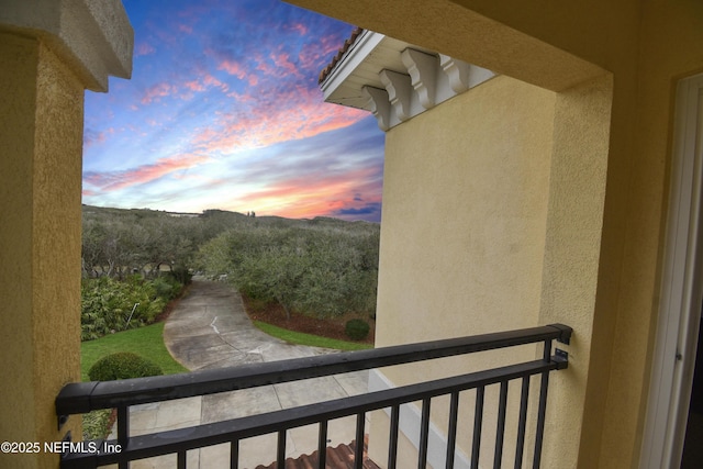 exterior space featuring a balcony