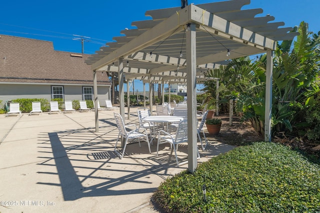 view of patio featuring a pergola