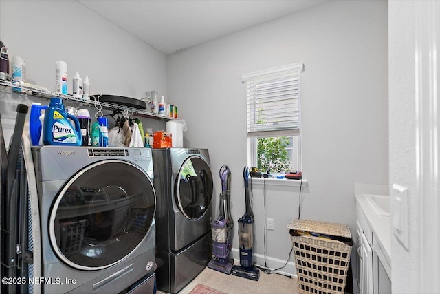 116 Clarendon Rd, Saint Johns, FL 32259 - washroom with baseboards, independent washer and dryer, and laundry area