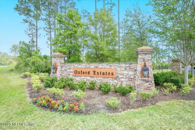 116 Clarendon Rd, Saint Johns, FL 32259 - community / neighborhood sign featuring a lawn