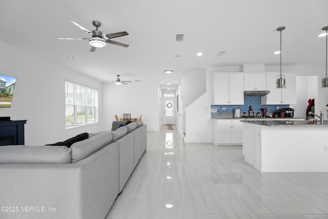 54 Ness Cir, Saint Augustine, FL 32095 - living area featuring a ceiling fan, recessed lighting, and visible vents