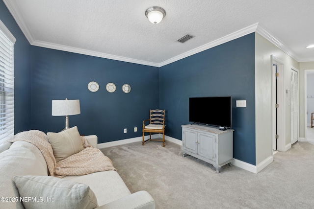 living room featuring ornamental molding, visible vents, baseboards, and light carpet