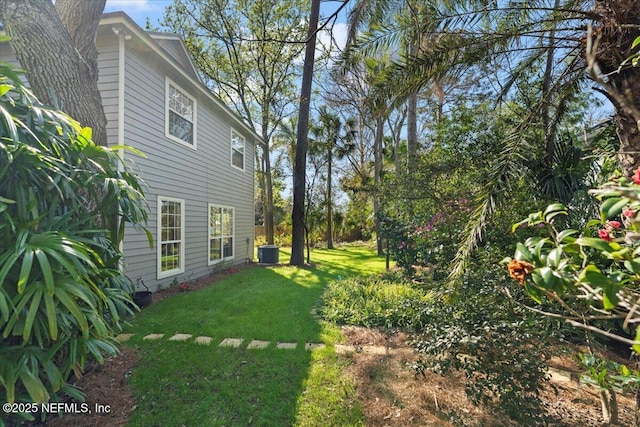 view of yard with cooling unit