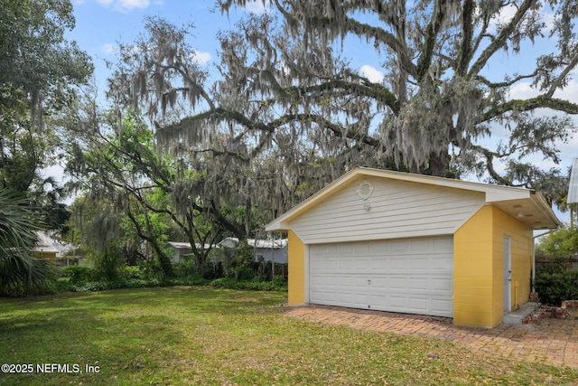 view of detached garage