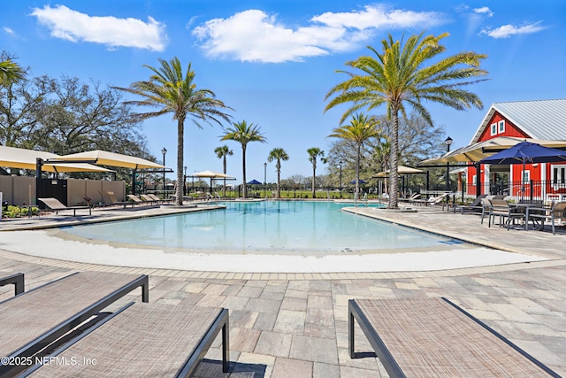 2965 Crossfield Dr, Green Cove Springs, FL 32043 - community pool with a patio area and fence