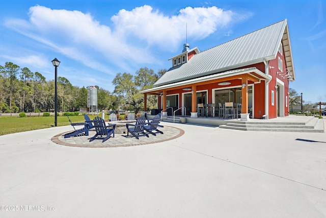 2965 Crossfield Dr, Green Cove Springs, FL 32043 - view of home's community with a fire pit