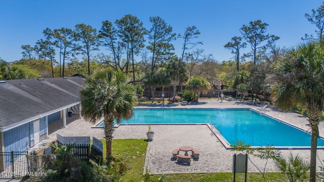8880 Old Kings Rd S Unit 21, Jacksonville, FL 32257 - community pool featuring a patio area and fence