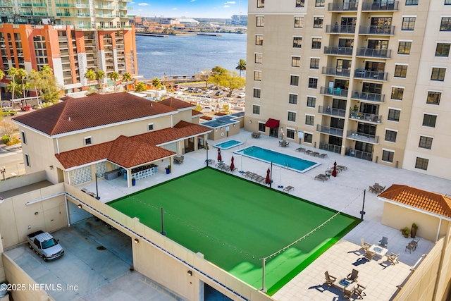 bird's eye view featuring a water view