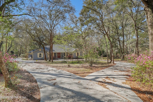 view of front of house featuring driveway