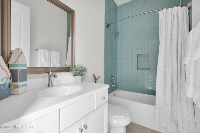 88 Village Grande Dr, Ponte Vedra, FL 32081 - full bath featuring toilet, vanity, and shower / bathtub combination with curtain